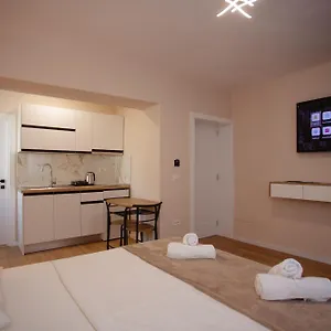 Apartment Center, Shkoder