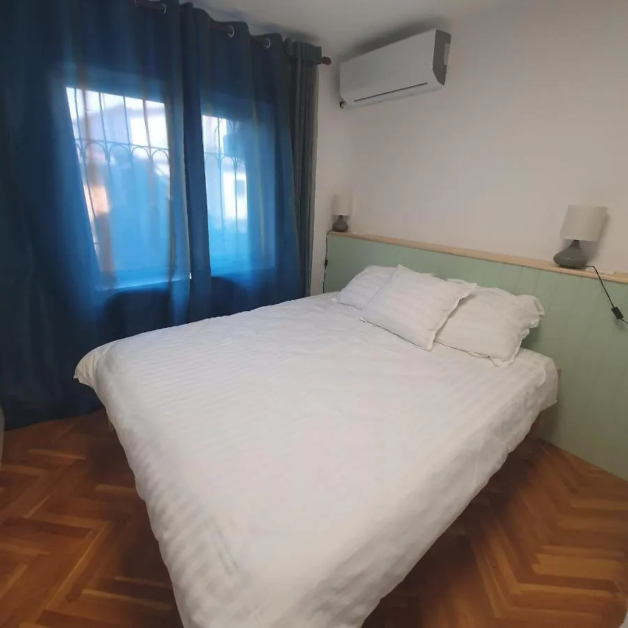 Apartment Central Home Away From Home Shkoder